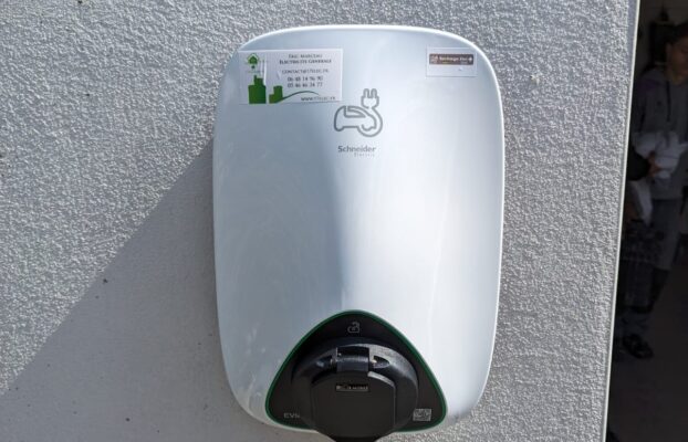 Nouvelle installation d’une borne de charge IRVE à La Jarrie en Charente-Maritime