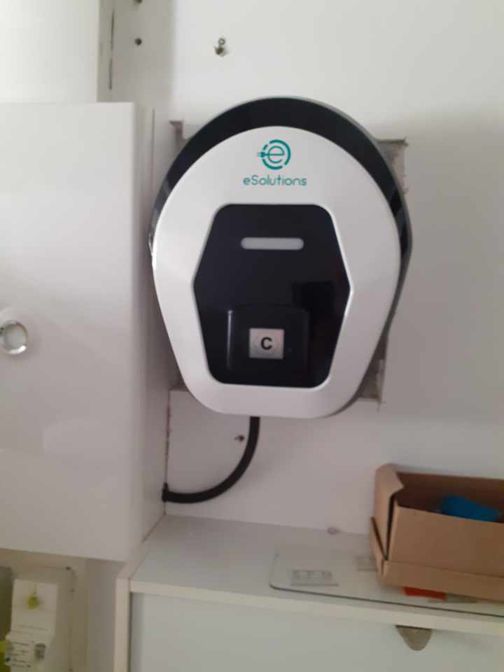 Borne de recharge à domicile : quelles sont les avantages ?